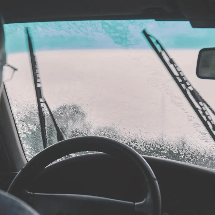 Windshield Wiper Blades Complete Guide: How to Choose and Use Them Properly
