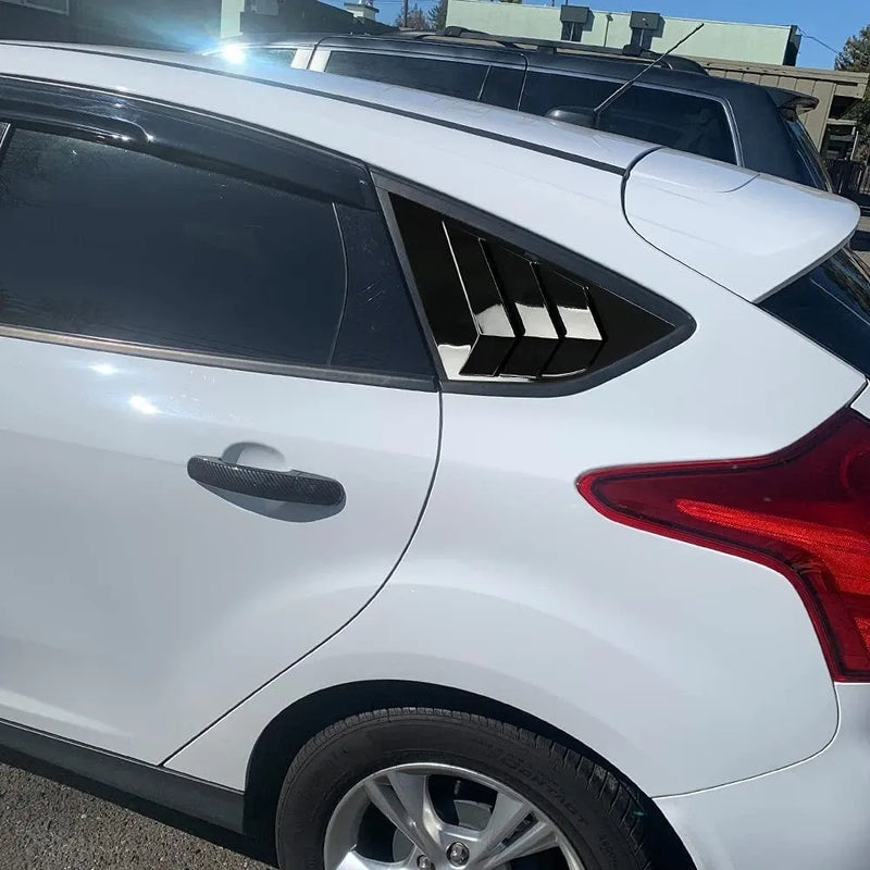 Glossy black car rear side Window Louvers for Ford Focus ST RS MK3 Hatchback 2012 2013 2014 2015 2016 2017 2018
